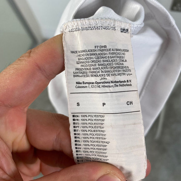 Nike Red Bull Salzburg 2016/2017 Home Football Shirt Jersey Austria Mens Small - Picture 13 of 16